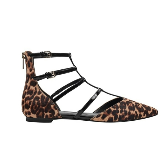 Sassy Strappy Marc Fisher Ltd Animal Print Flats - Picture 2 of 8